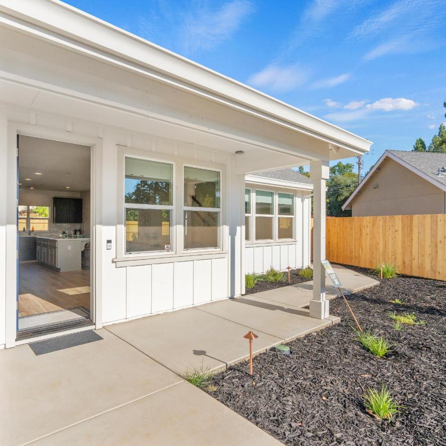 Newly Built Murphys Modern Retreat Екстер'єр фото